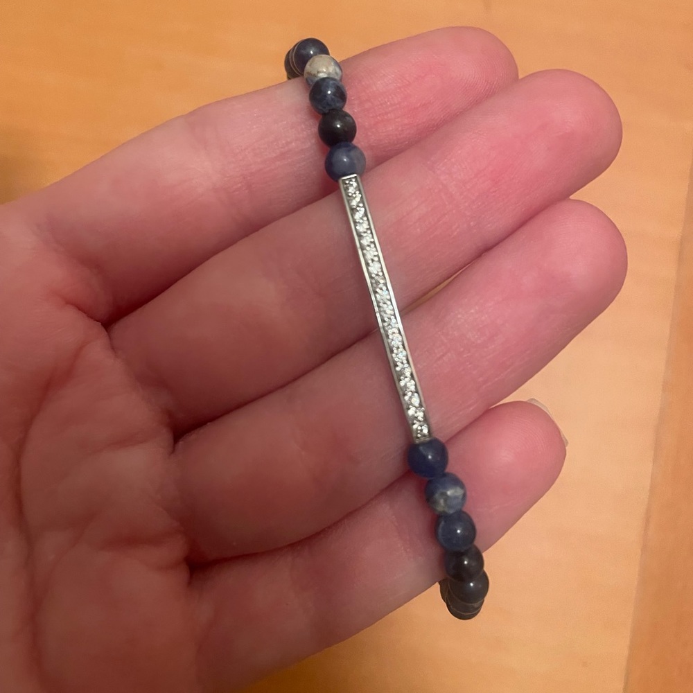 HP- Blue beaded bracelet with diamond stones